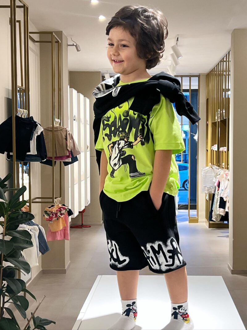 Outfit bimbo Disclaimer
